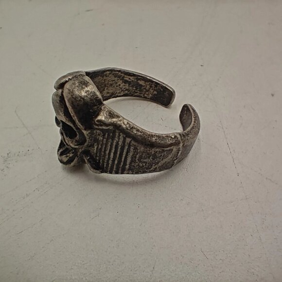 Silver Tone Skull Ring Gothic Biker Punk Style Chunky Unisex Size 12.5 + Open - Picture 8 of 13